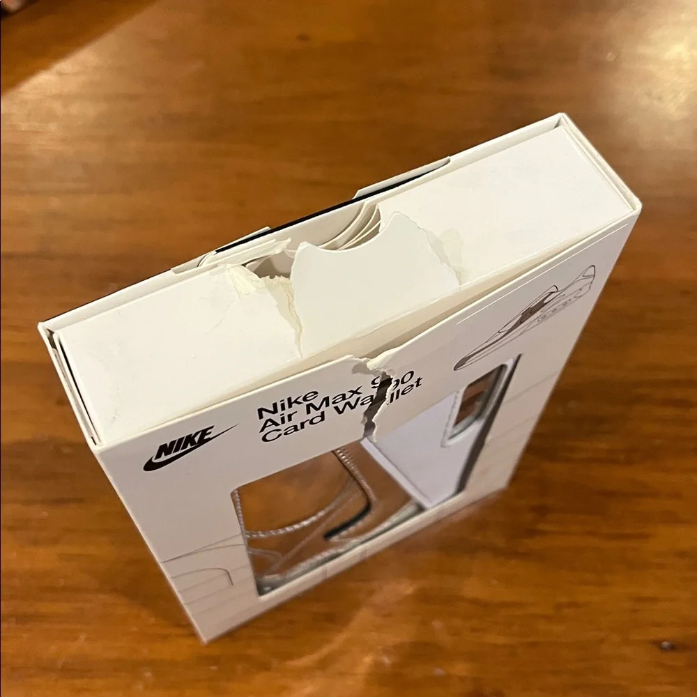 Nike Air Max 90 Card Case Wallet new white silver Polyurethane.